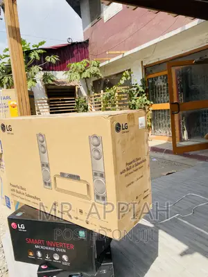 Well Designed LG LHD 687 Bluetooth Home Theater 