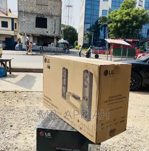 Lovely LG LHD 687 Bluetooth Home Theater System(Black).