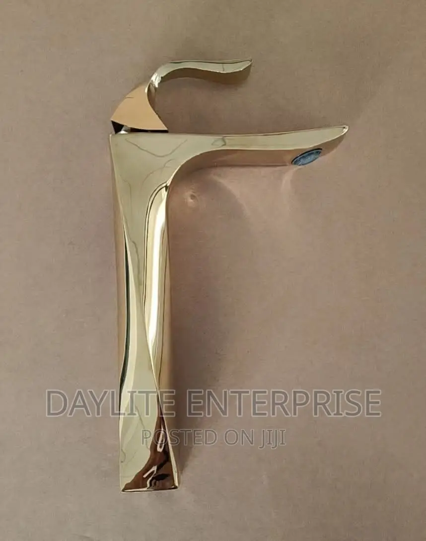 Pillar Gold Tap