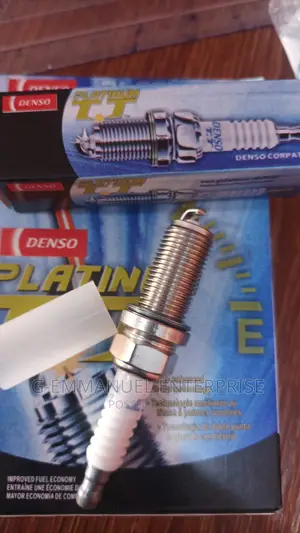 TOYOTA RAV4 2014-16 Spark Plugs Japan. Original.