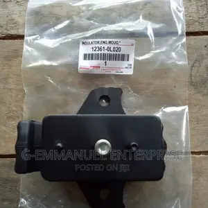 TOYOTA Hilux 2012 Engine Mount (Seat). Right. Original