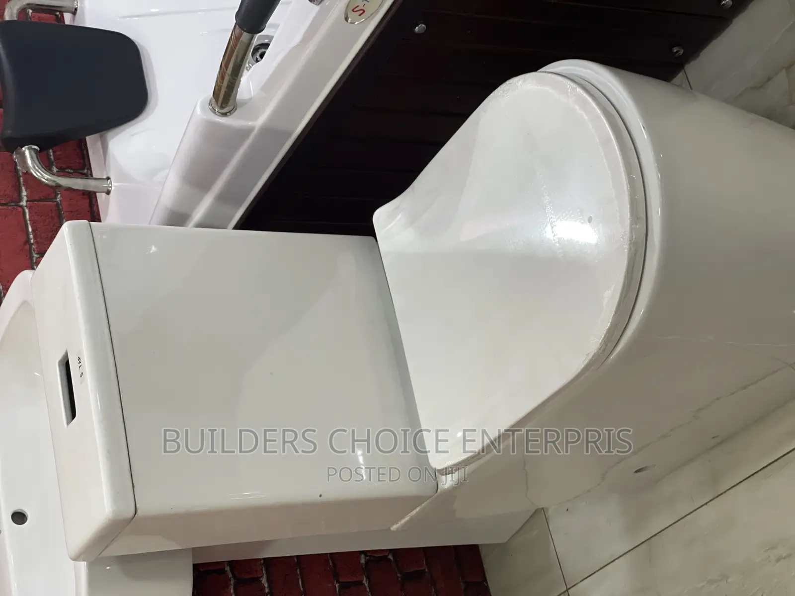 Water Closet -WC -Soft Close