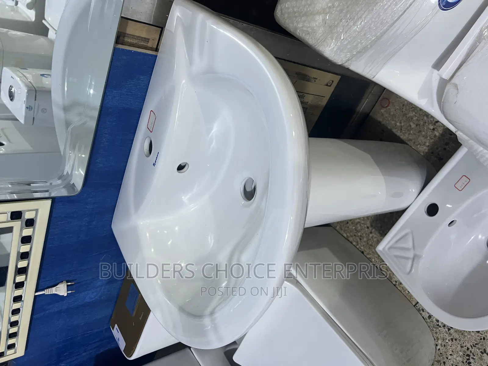 Wash Basin -Basin With Pedestal 255a