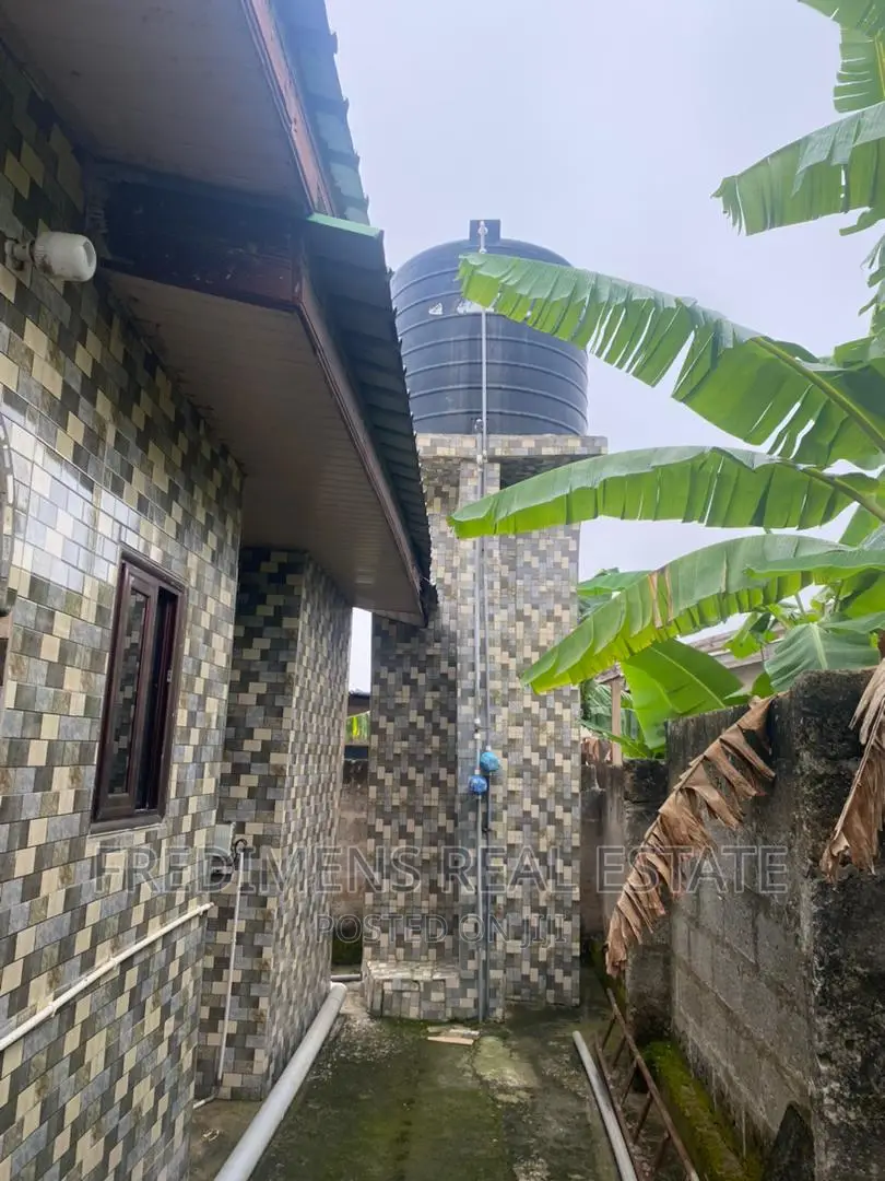 6bdrm House in Fredimens Real, Kumasi Metropolitan for sale