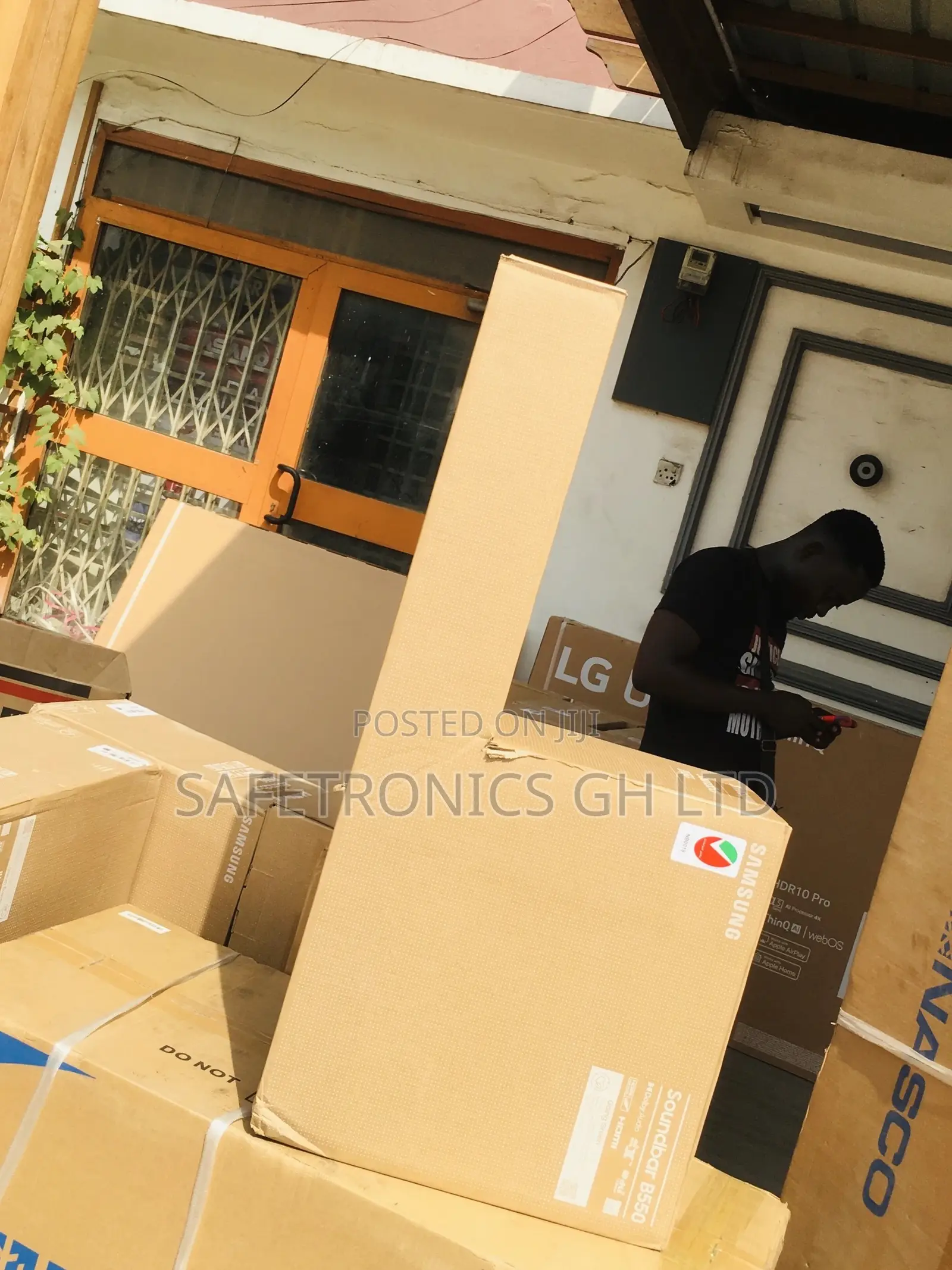  B550 Bluetooth Wireless Black Samsung Electric Soundbar