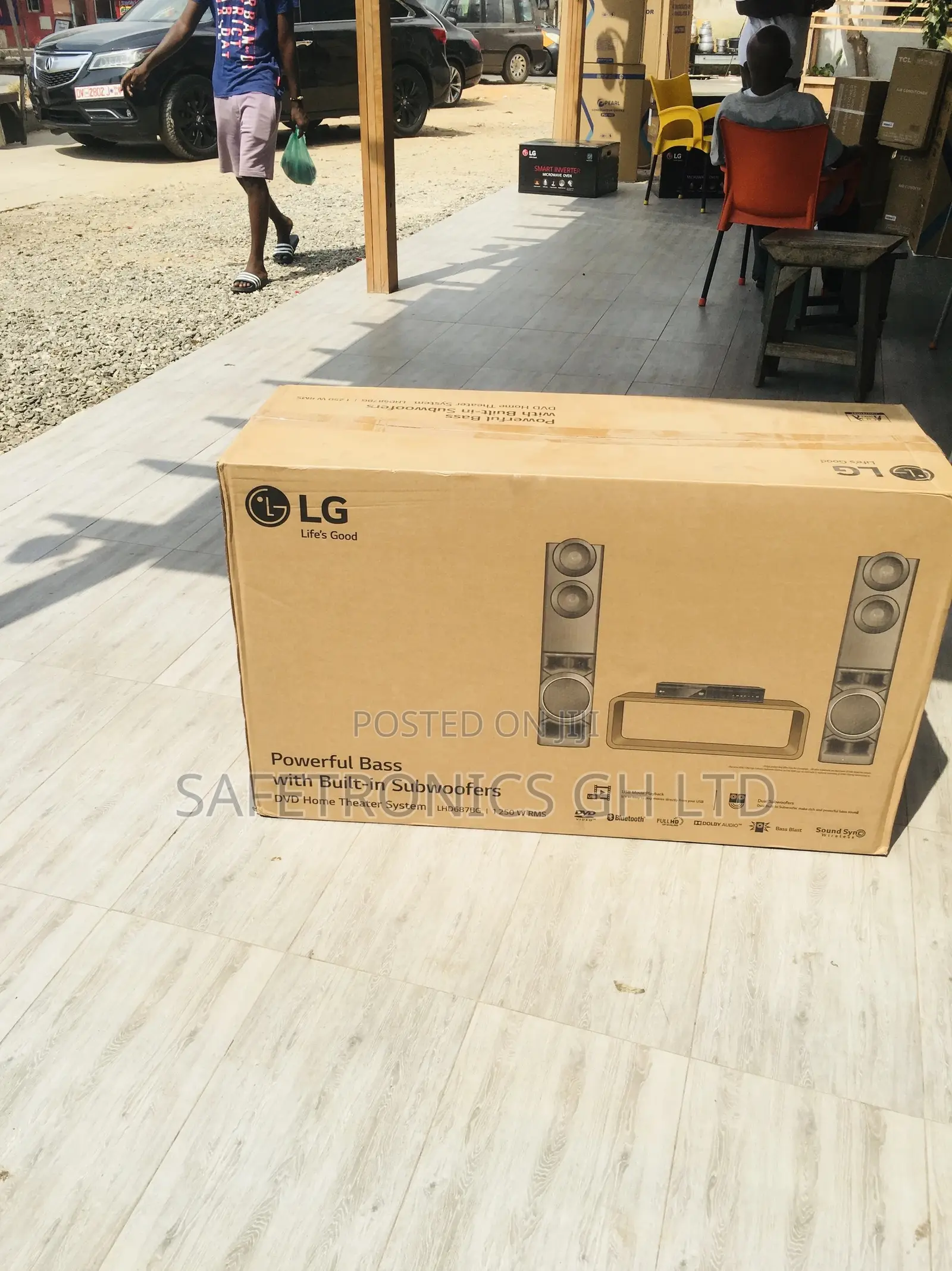 Affordable Black Wireless Bluetooth Speaker LG LHD687 