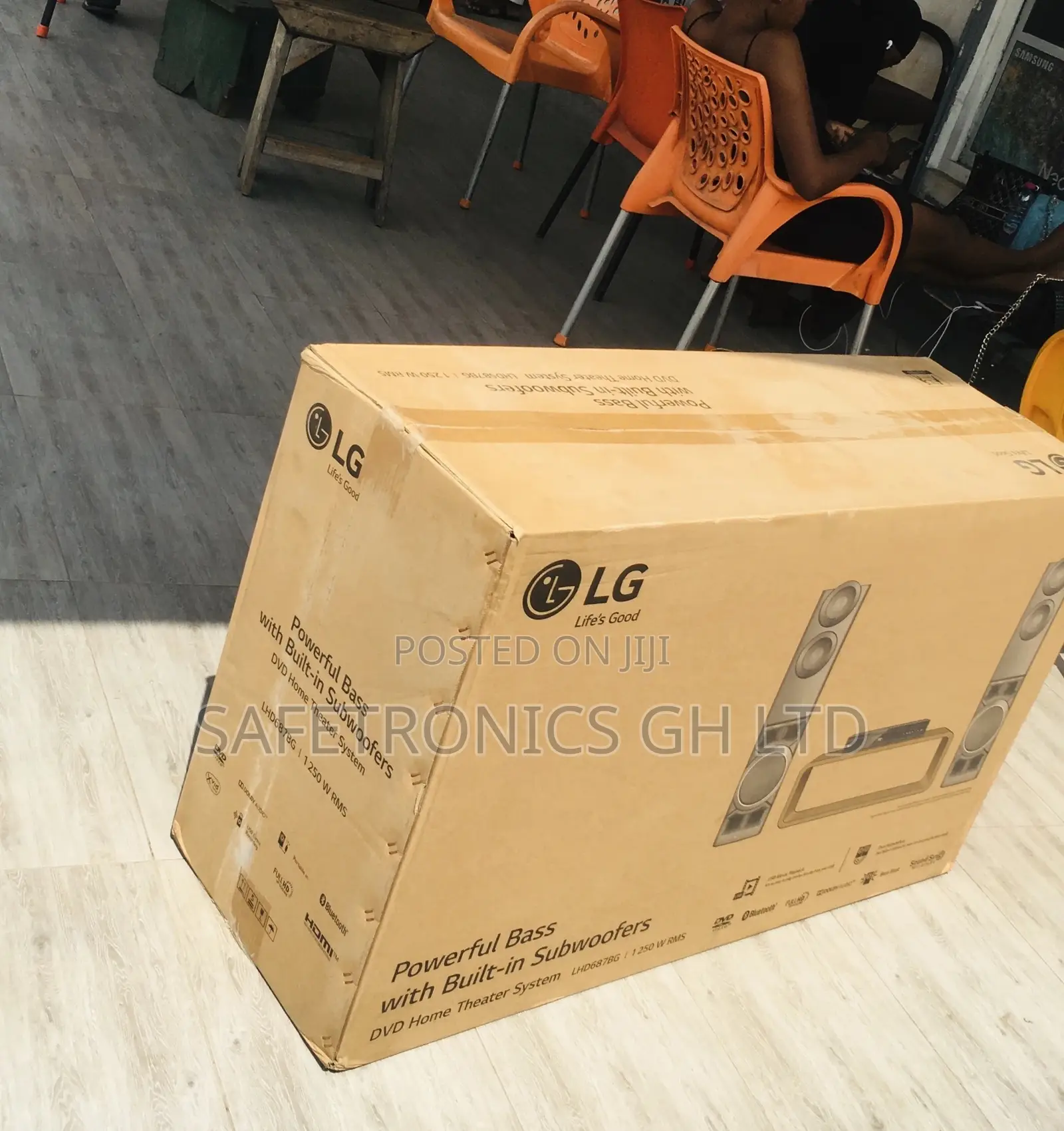 Bluetooth Wireless Black Speaker Electric LHD687 LG