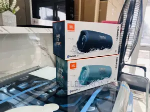 Party Boost Bluetooth Speaker JBL Charge 5