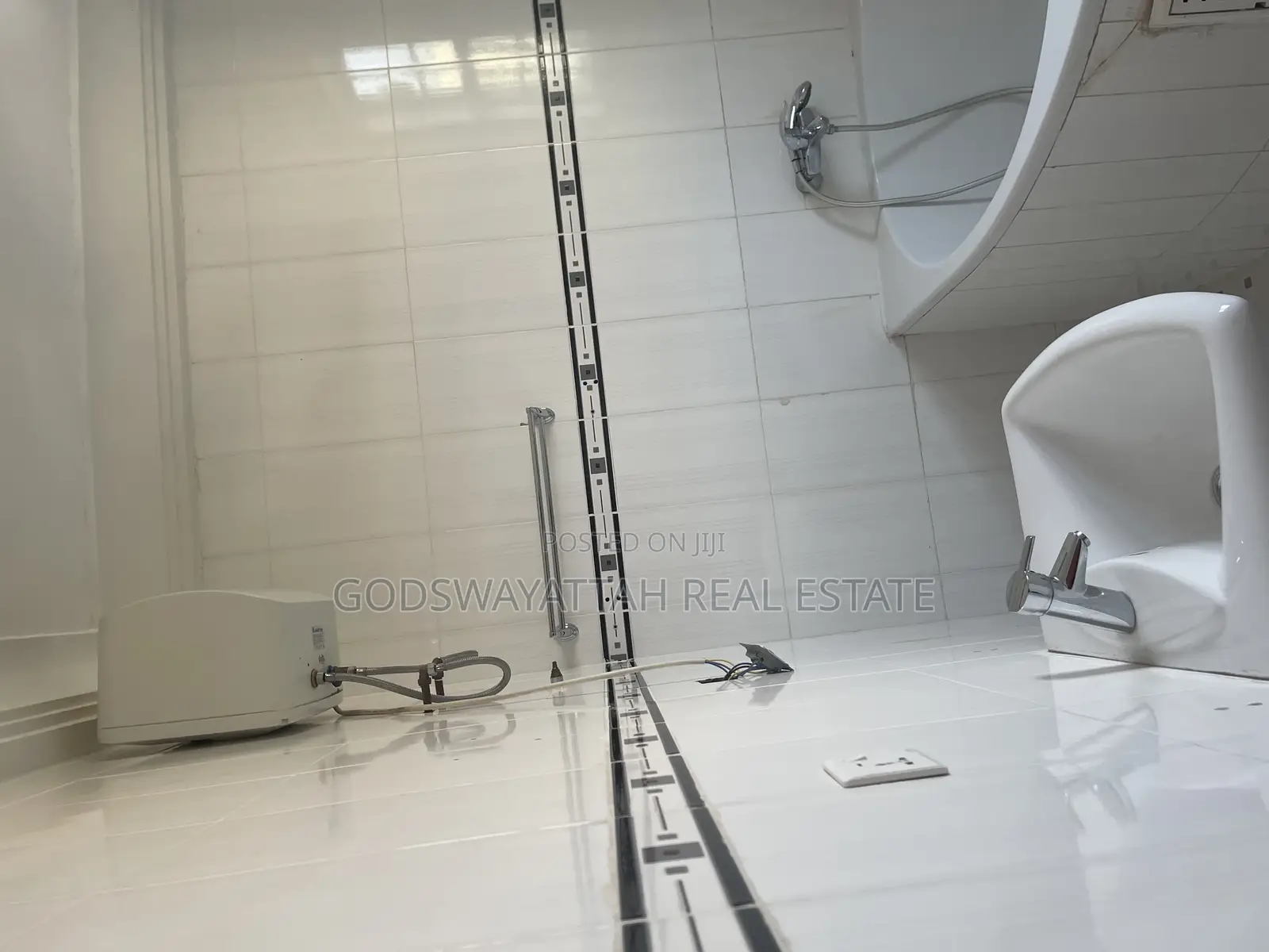 3bdrm Apartment in East Legon, Adjiriganor for rent