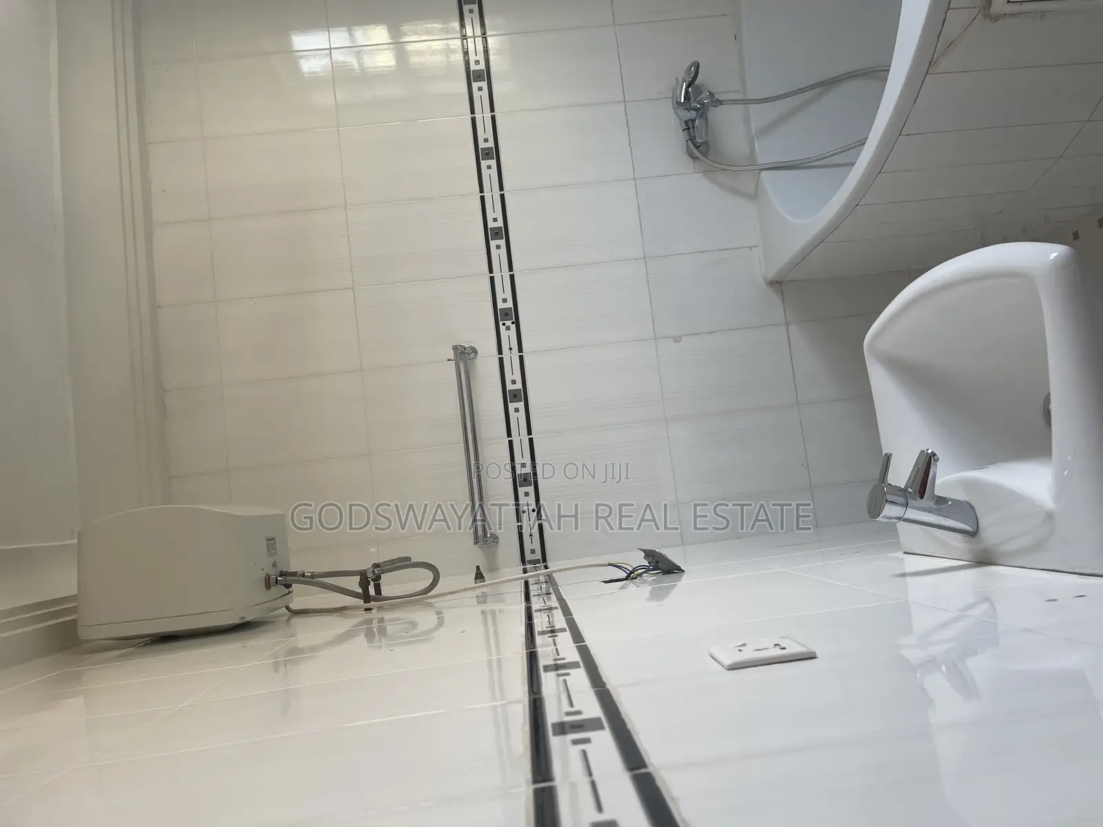 3bdrm Apartment in East Legon, Adjiriganor for rent