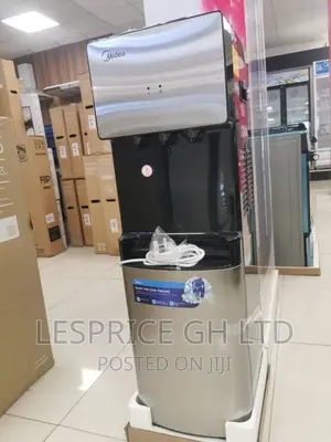 Midea 16L Water Dispenser With Fridge!!