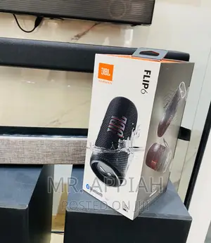 Portable JBL Flip 6 Rechargeable Bluetooth Speaker(Black).
