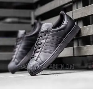 Adidas Superstar