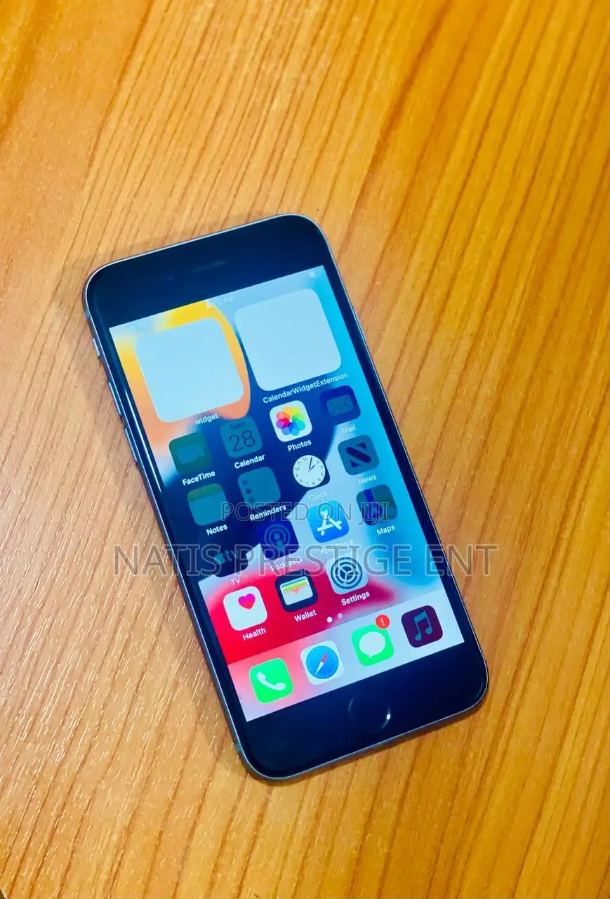 Apple iPhone 6s 64 GB Gray