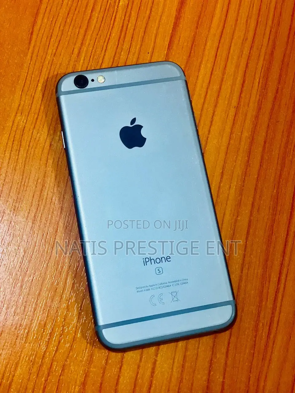 Apple iPhone 6s 64 GB Gray