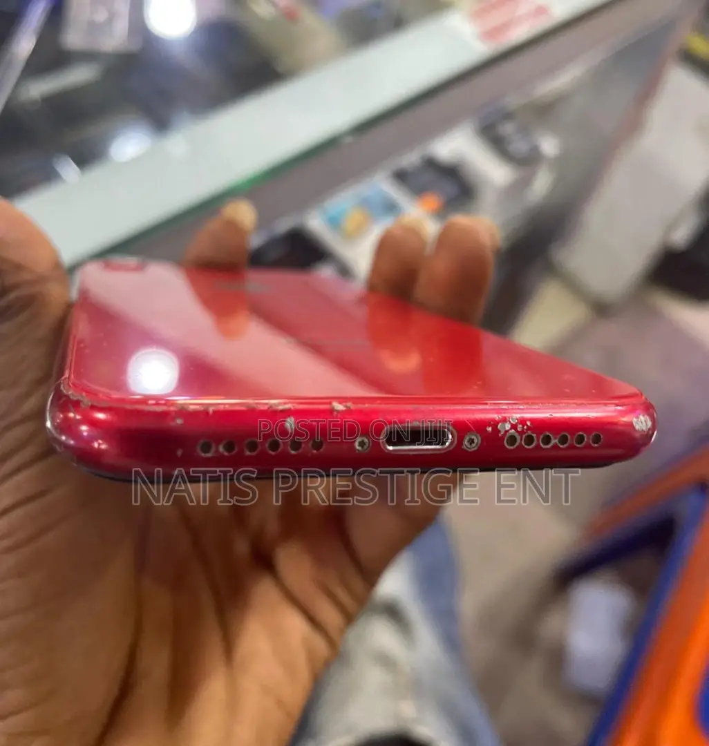 Apple iPhone XR 128 GB Red