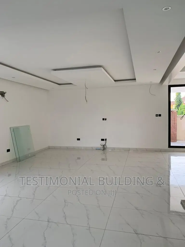 Furnished 3bdrm House in Testimonial Building, Adjiriganor for sale