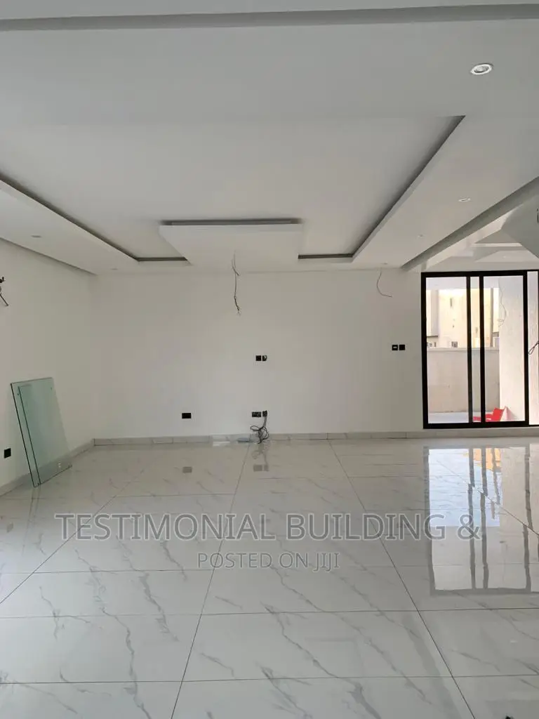 Furnished 3bdrm House in Testimonial Building, Adjiriganor for sale
