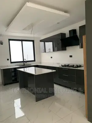 Furnished 3bdrm House in Testimonial Building, Adjiriganor for sale