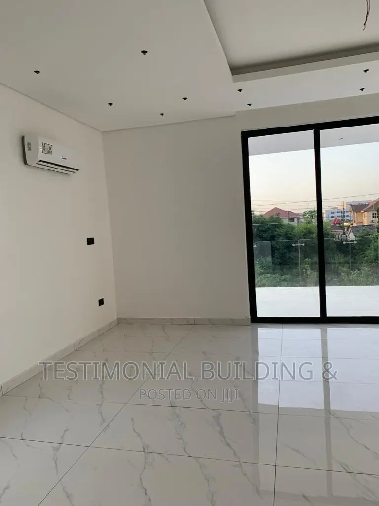 Furnished 3bdrm House in Testimonial Building, Adjiriganor for sale