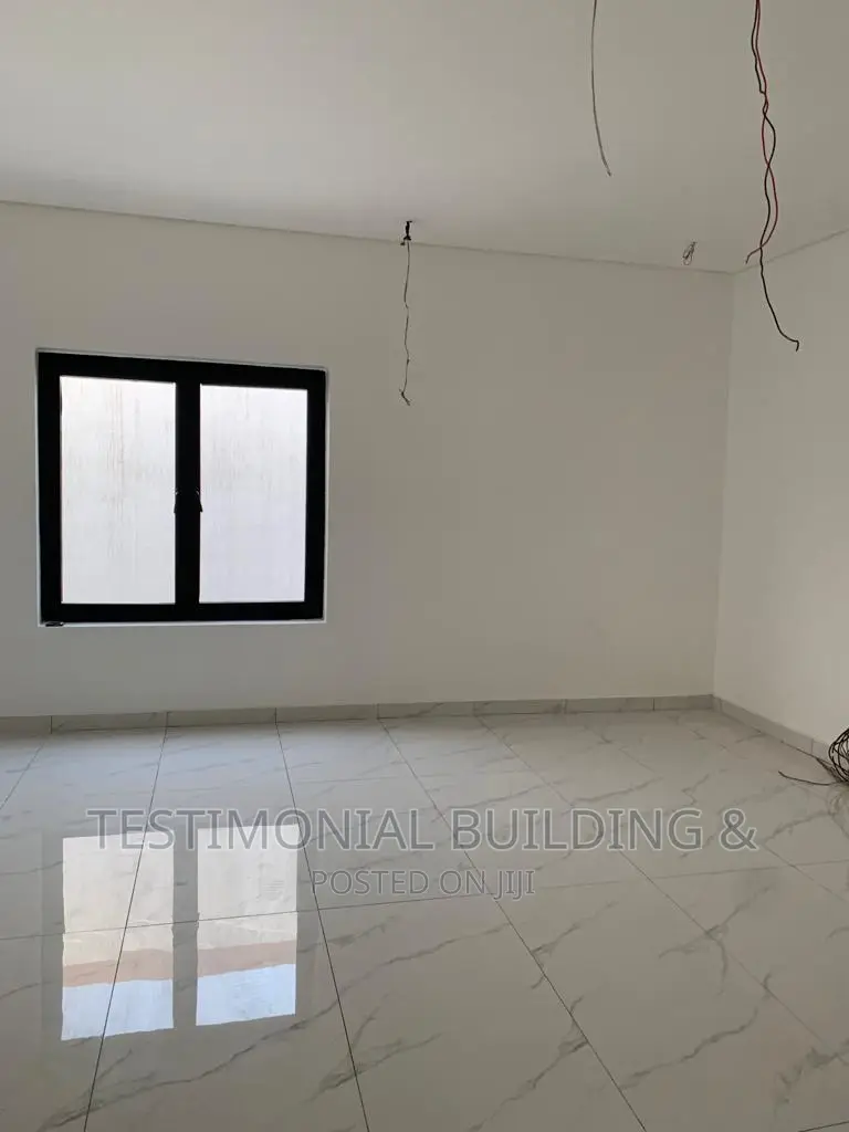 Furnished 3bdrm House in Testimonial Building, Adjiriganor for sale