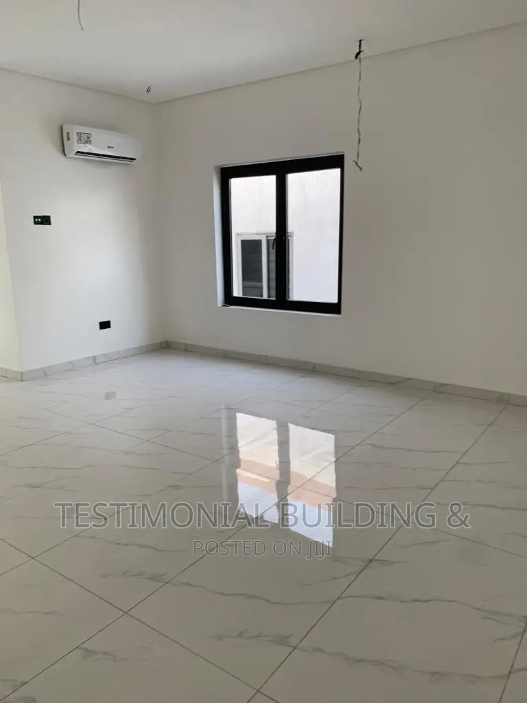 Furnished 3bdrm House in Testimonial Building, Adjiriganor for sale
