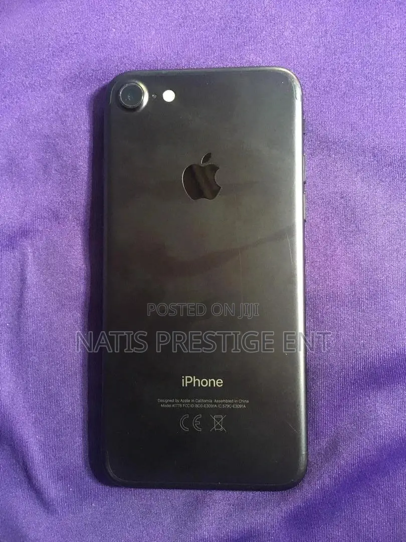 Apple iPhone 7 128 GB Black