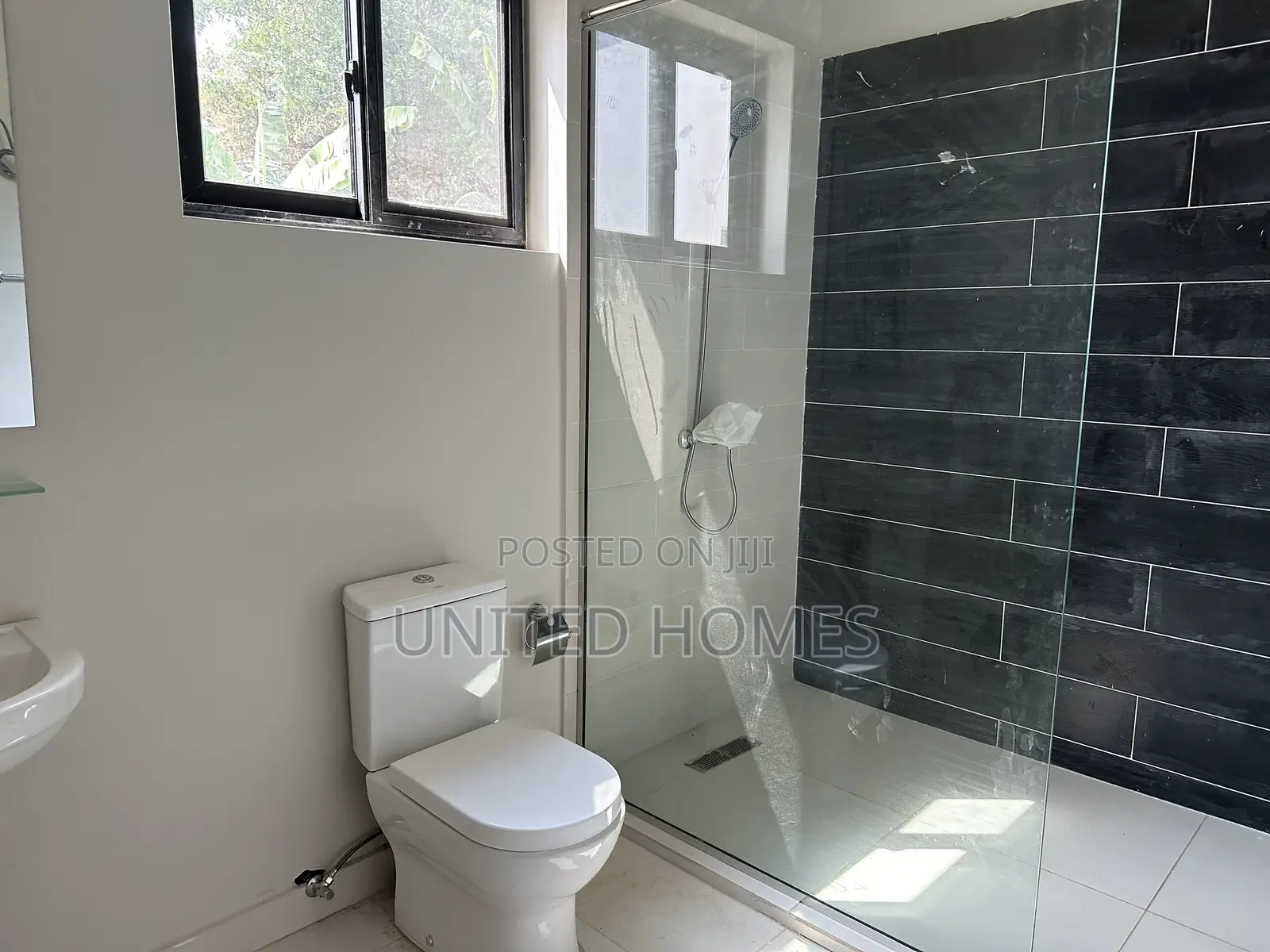 5bdrm House in Oyarifa for sale