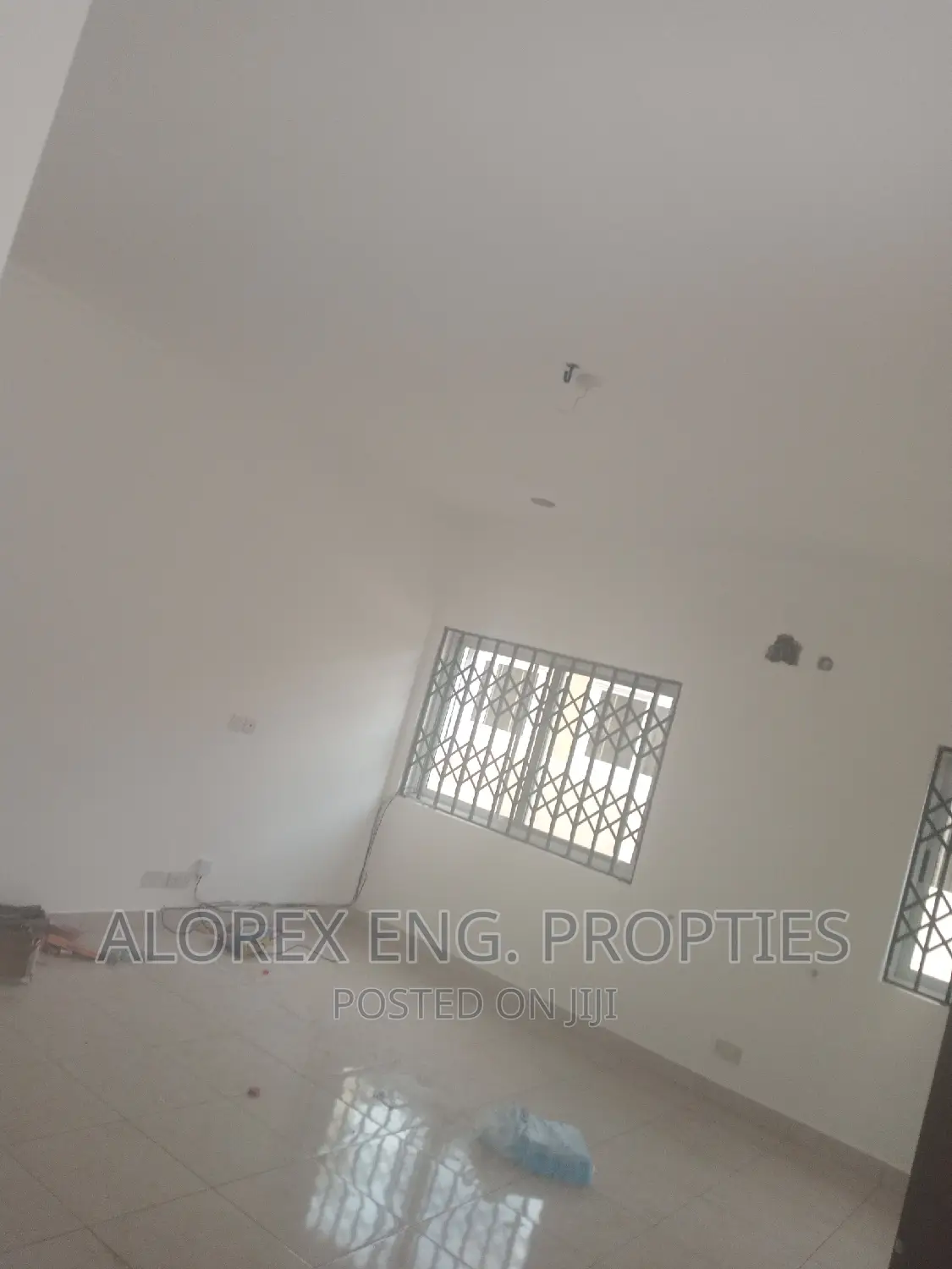 3bdrm House in $550 Ghana Flag, Oyarifa for rent