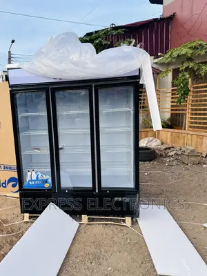 Fan Assistance Cooling Display Fridge Pearl PVC-150