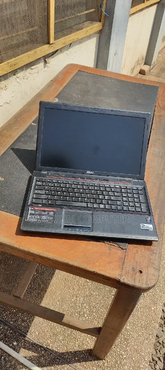 Laptop MSI GP60 2PE Leopard 8GB Intel Core i7 HDD 500GB