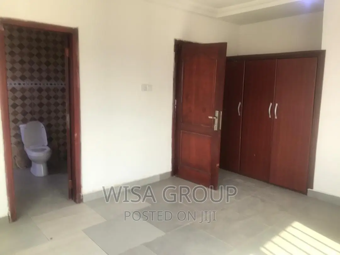 5bdrm Duplex in Wisa Groups, Accra Metropolitan for rent