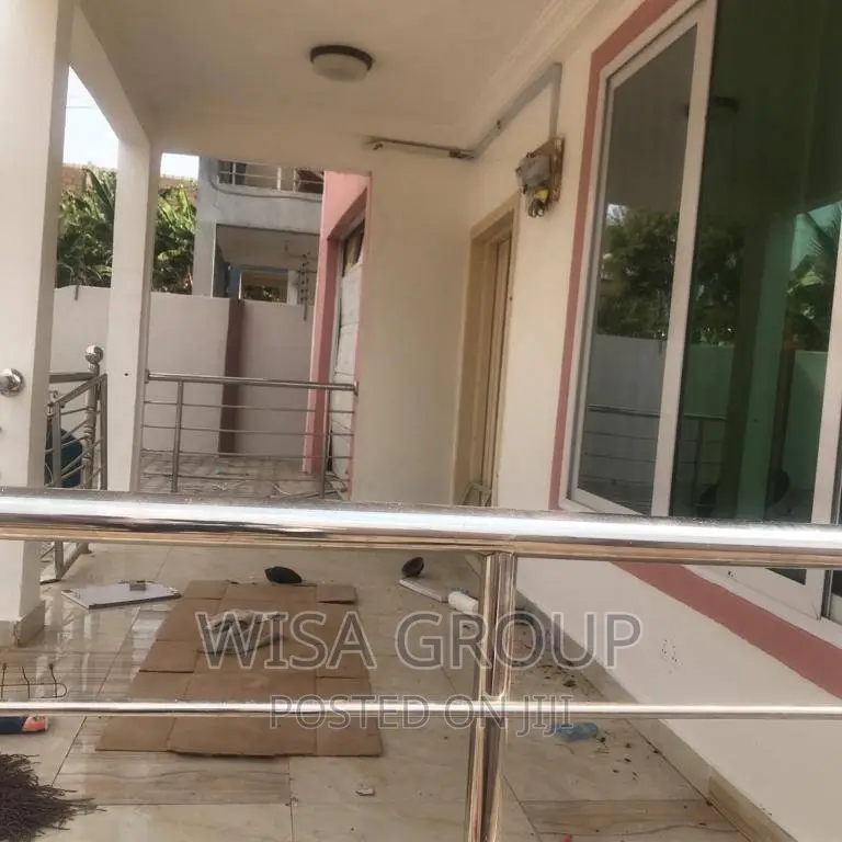 5bdrm Duplex in Wisa Groups, Accra Metropolitan for rent