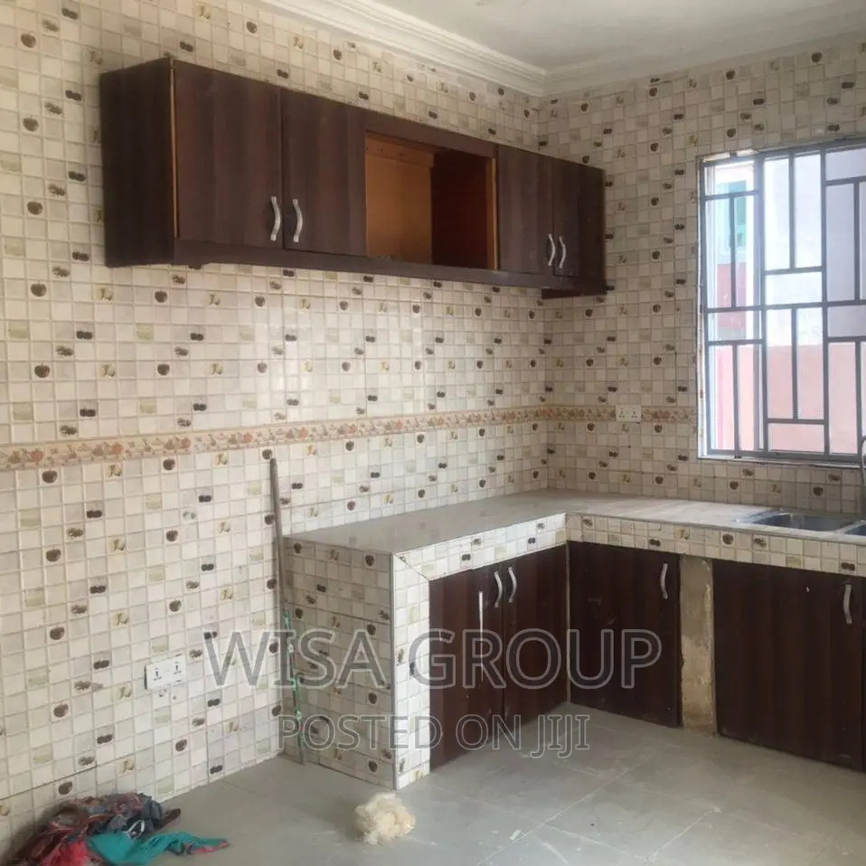 5bdrm Duplex in Wisa Groups, Accra Metropolitan for rent