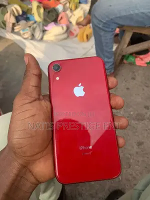 Apple iPhone XR 64 GB Red