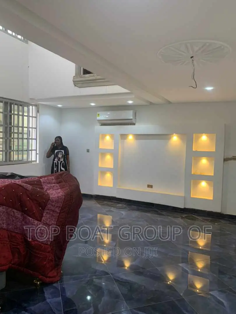 Furnished 5bdrm House in Top Boat Estate, Kumasi Metropolitan for sale