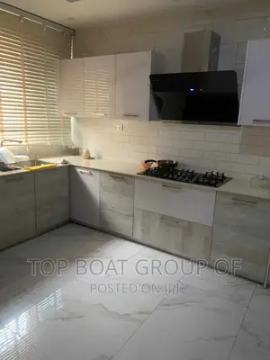 Furnished 5bdrm House in Top Boat Estate, Kumasi Metropolitan for sale