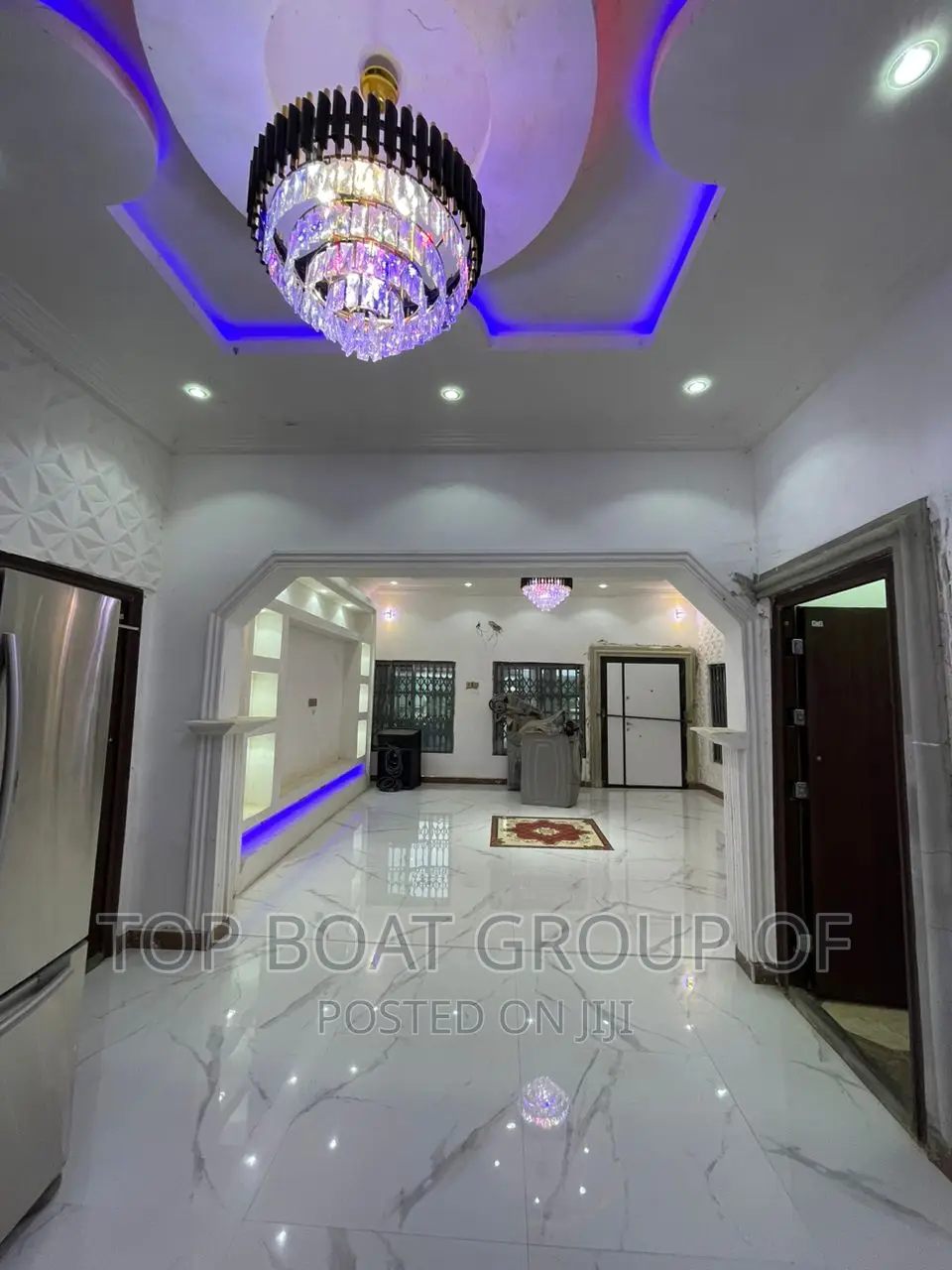 Furnished 8bdrm House in Top Boat Estate, Kumasi Metropolitan for sale