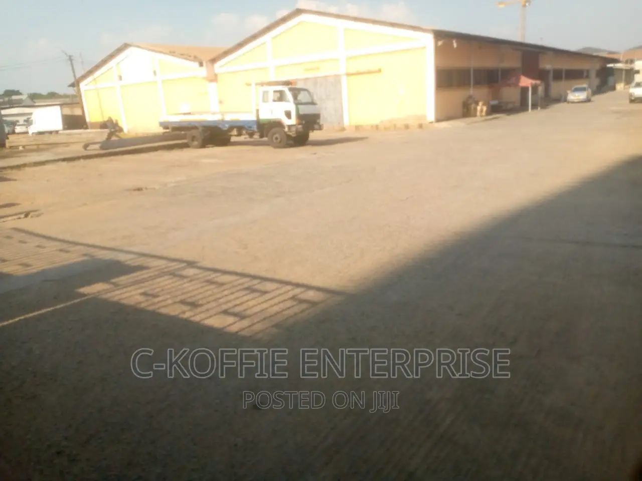 2500sqm Warehouse at Graphic Road for Rent