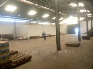 2500sqm Warehouse at Graphic Road for Rent