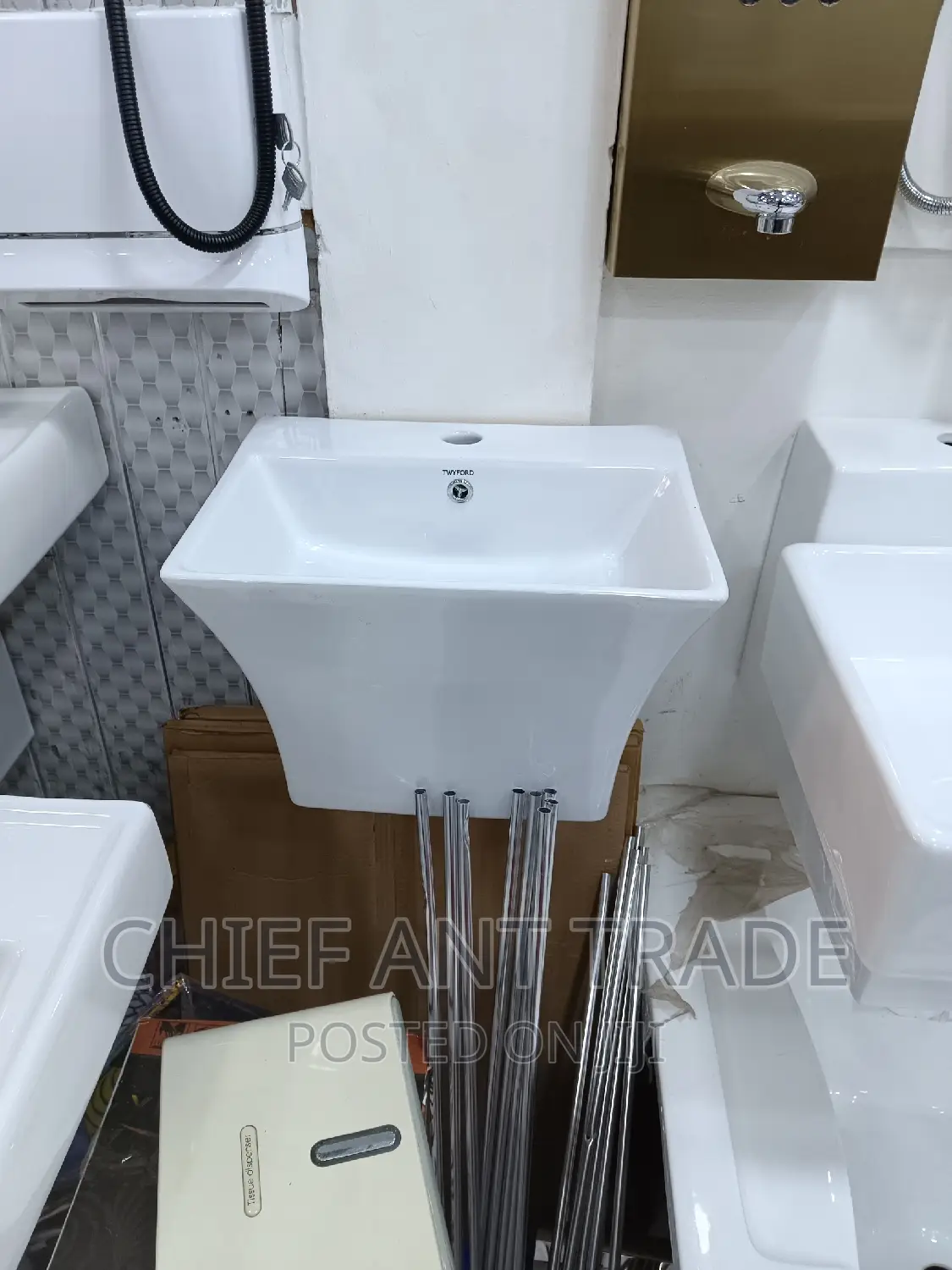 Suspended / Hung Basin