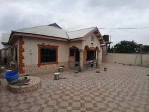 Furnished 4bdrm House in Top Boat Estate, Kumasi Metropolitan for sale