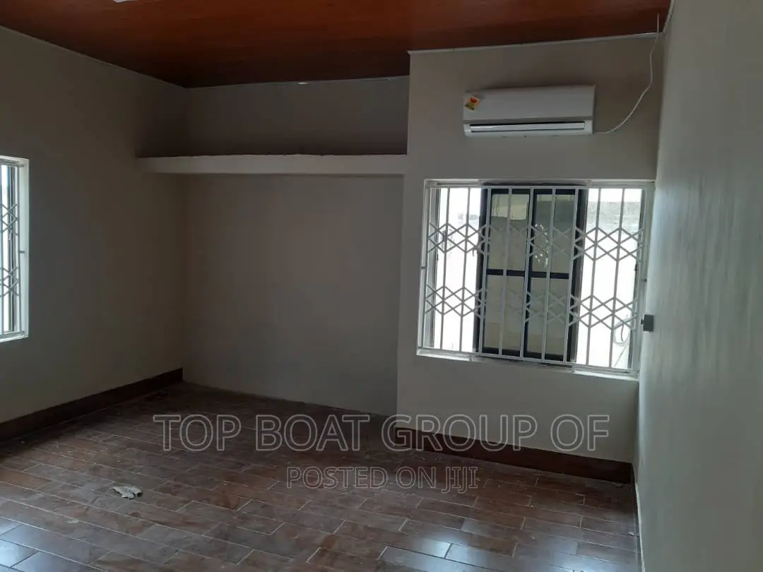 Furnished 4bdrm House in Top Boat Estate, Kumasi Metropolitan for sale