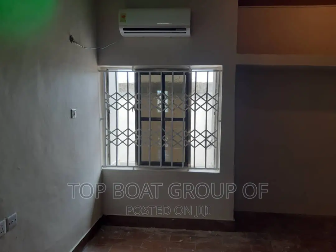 Furnished 4bdrm House in Top Boat Estate, Kumasi Metropolitan for sale