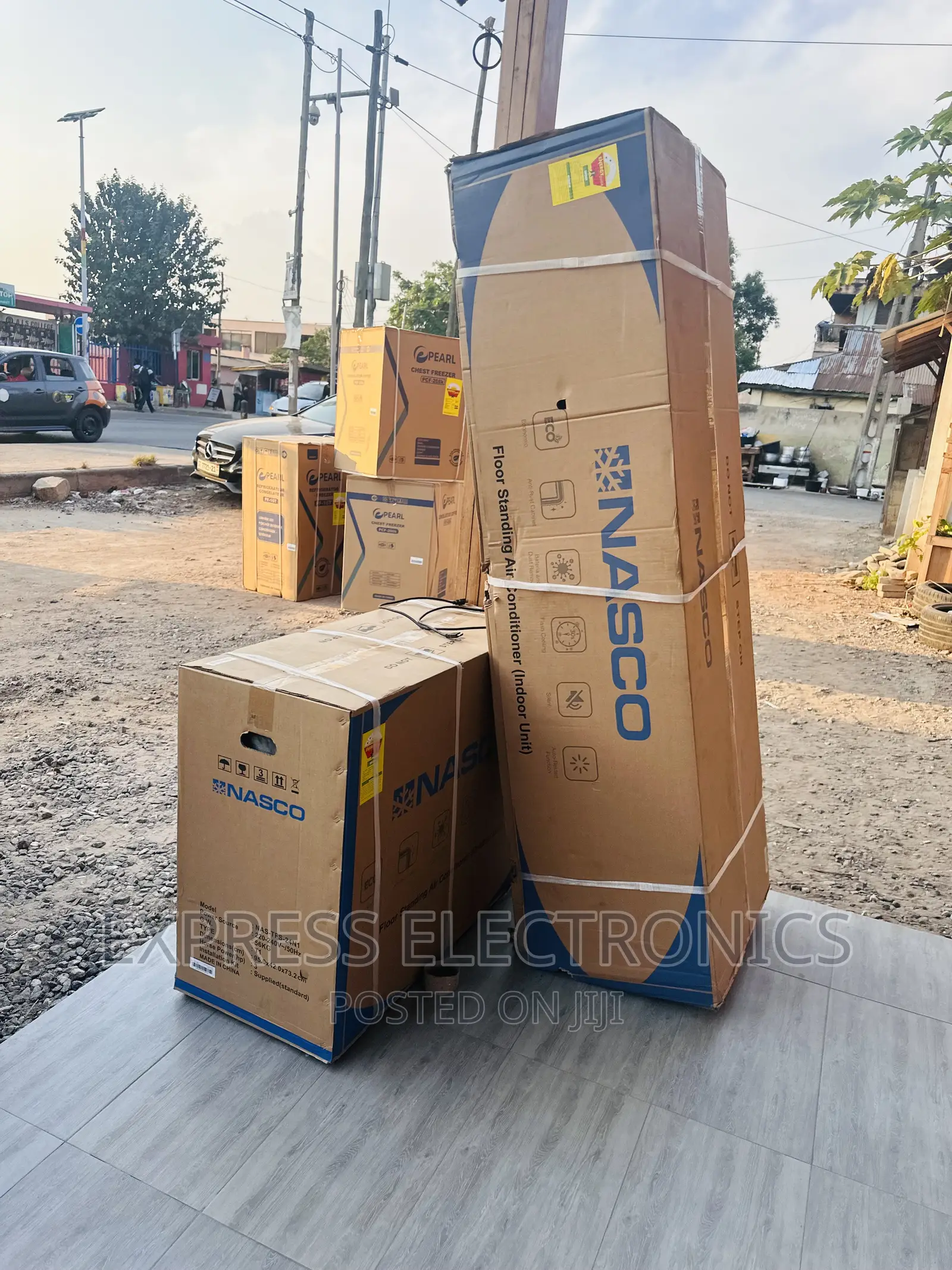 Nasco 2.5hp Split Floor Standing AC White Fresh Airflow