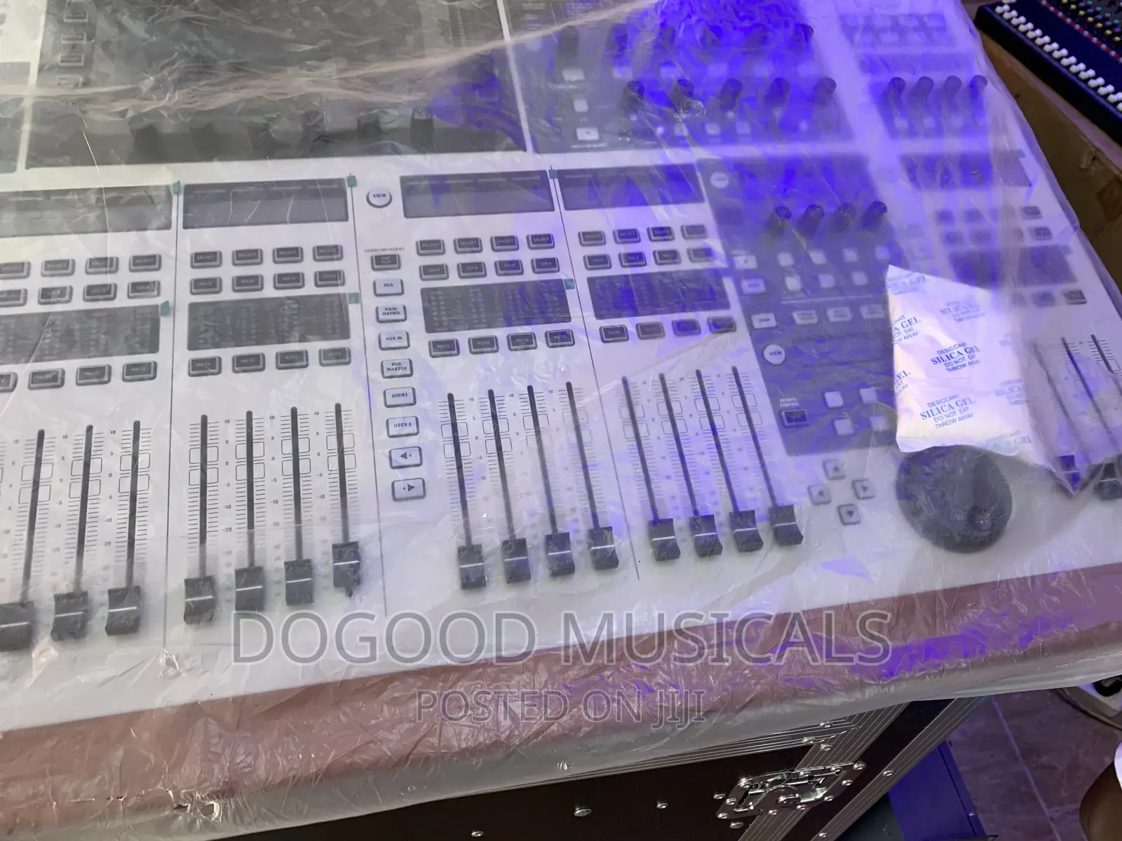 Behringer Wing 48channel Digital Mixer