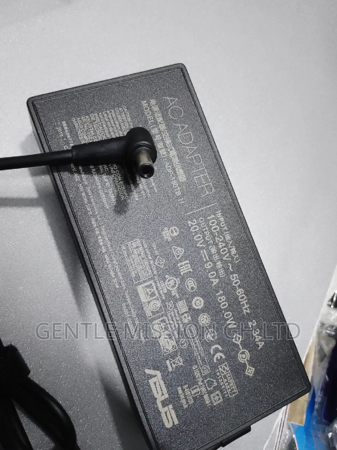 ASUS Medium 240W