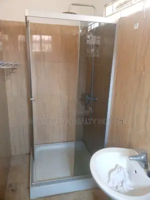 3bdrm House in Hfc Estate, Spintex for rent