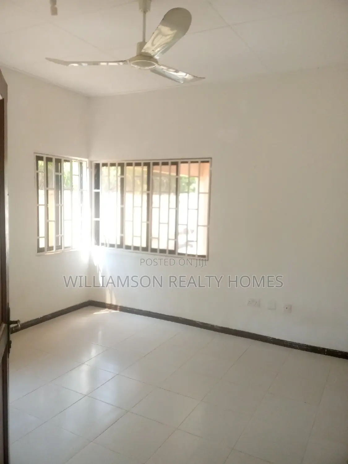 3bdrm House in Hfc Estate, Spintex for rent