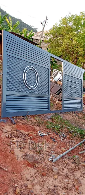 Zr Metal Sliding Gate